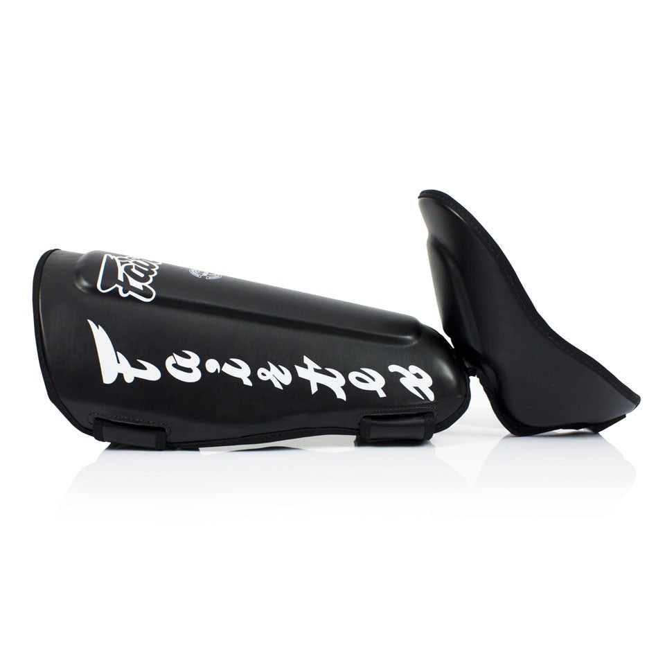 Fairtex Ochraniacze Piszczeli SP7 Czarne