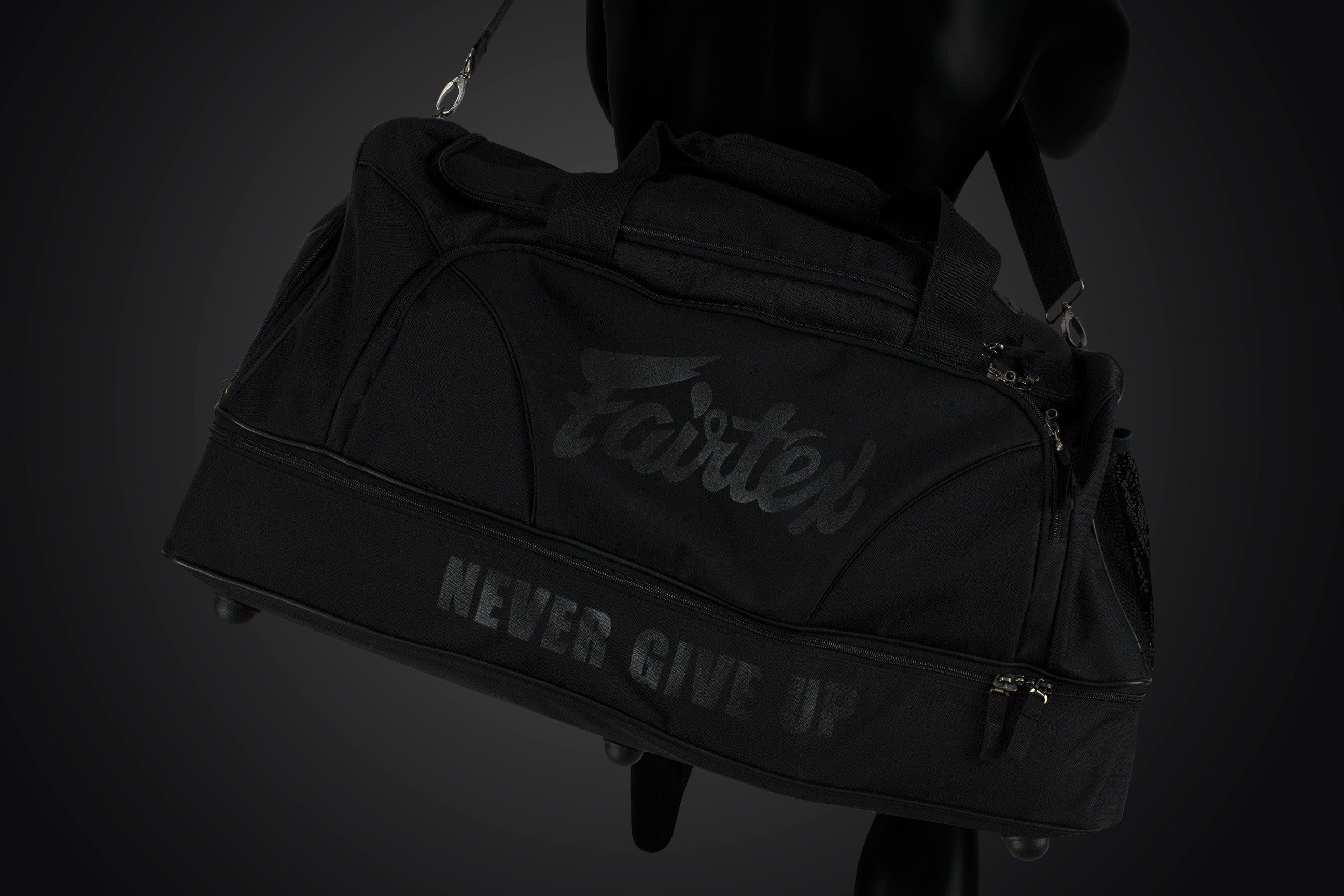 Fairtex Torba Sportowa BAG2 Czarna/Czarna