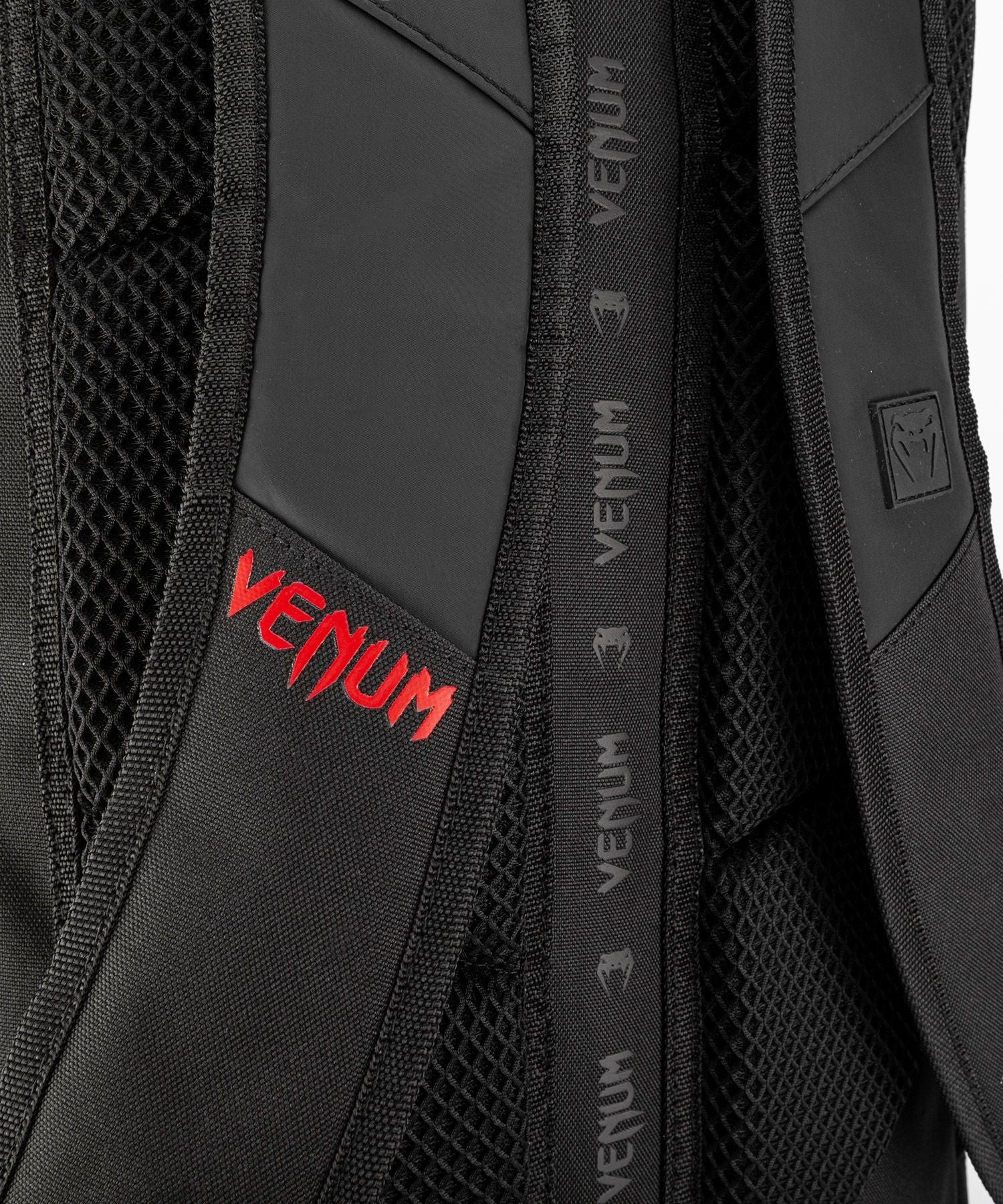Venum Plecak Challenger Xtreme EVO Czarny/Czerwony