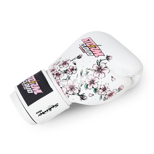 StormCloud Rękawice do Muay Thai ze skóry naturalnej Blizzard Sakura Białe
