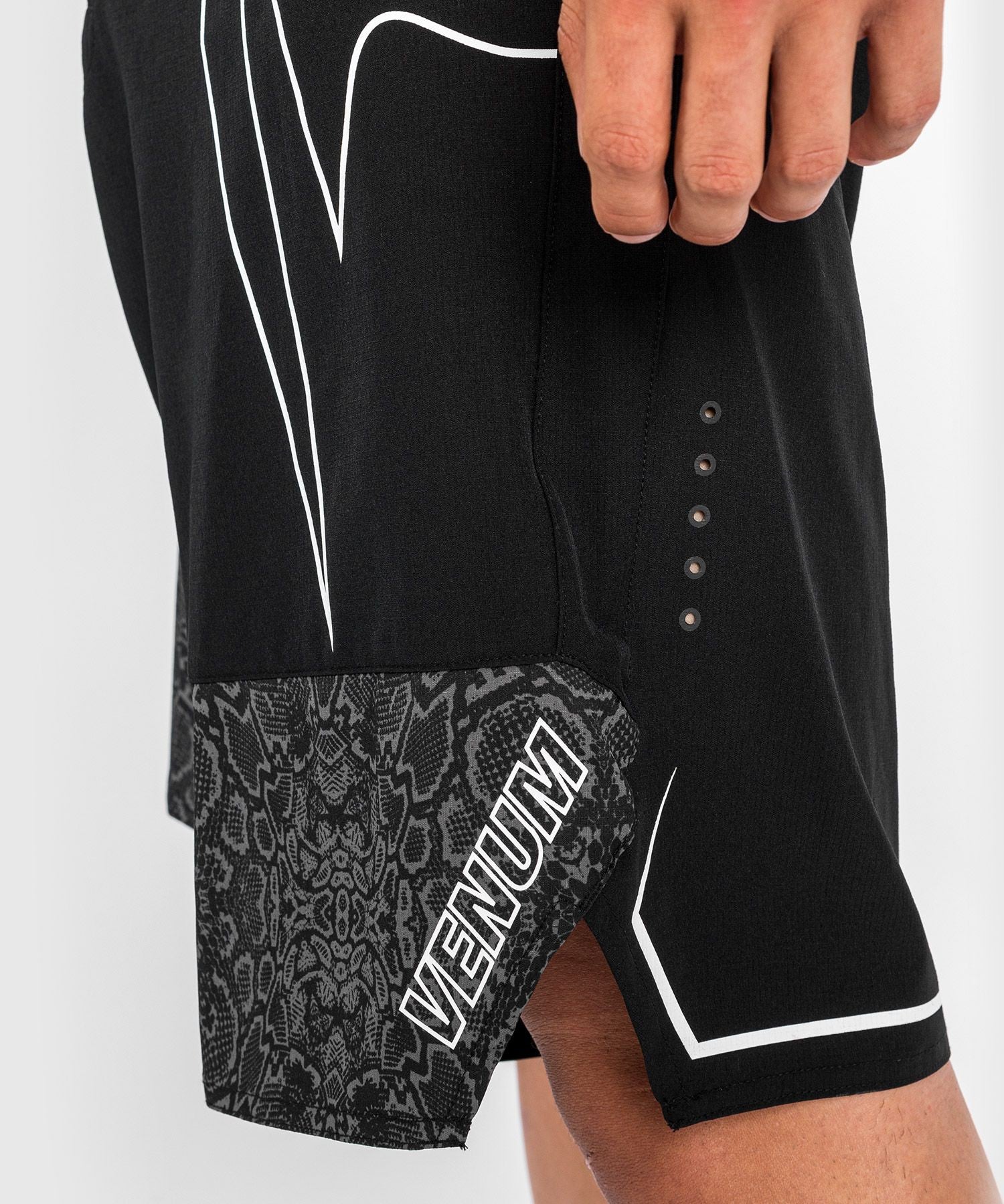Venum Spodenki MMA Light 4.0 Czarne/Białe