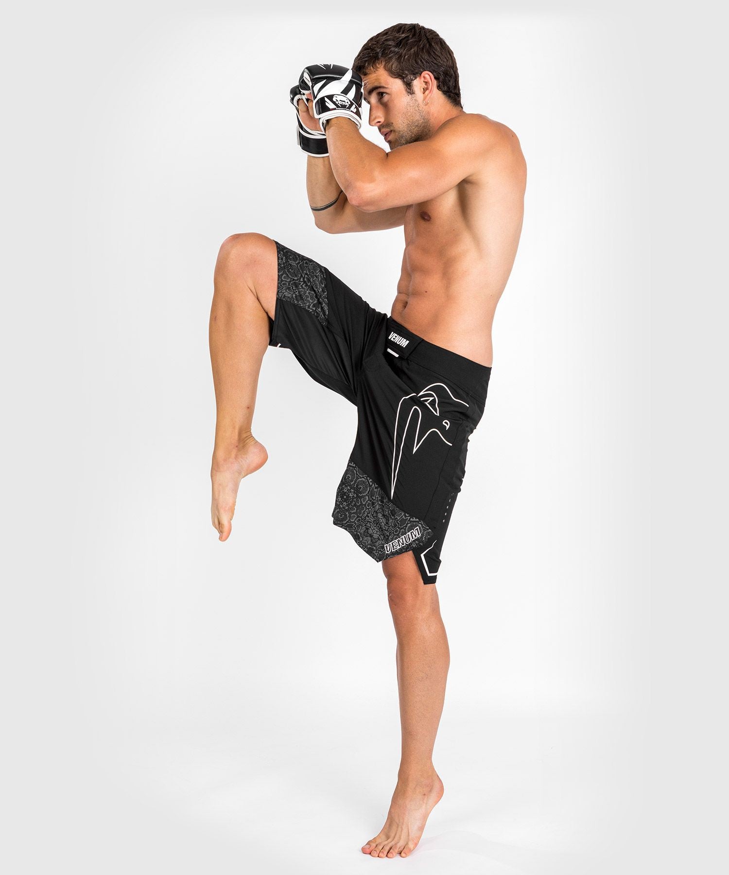 Venum Spodenki MMA Light 4.0 Czarne/Białe