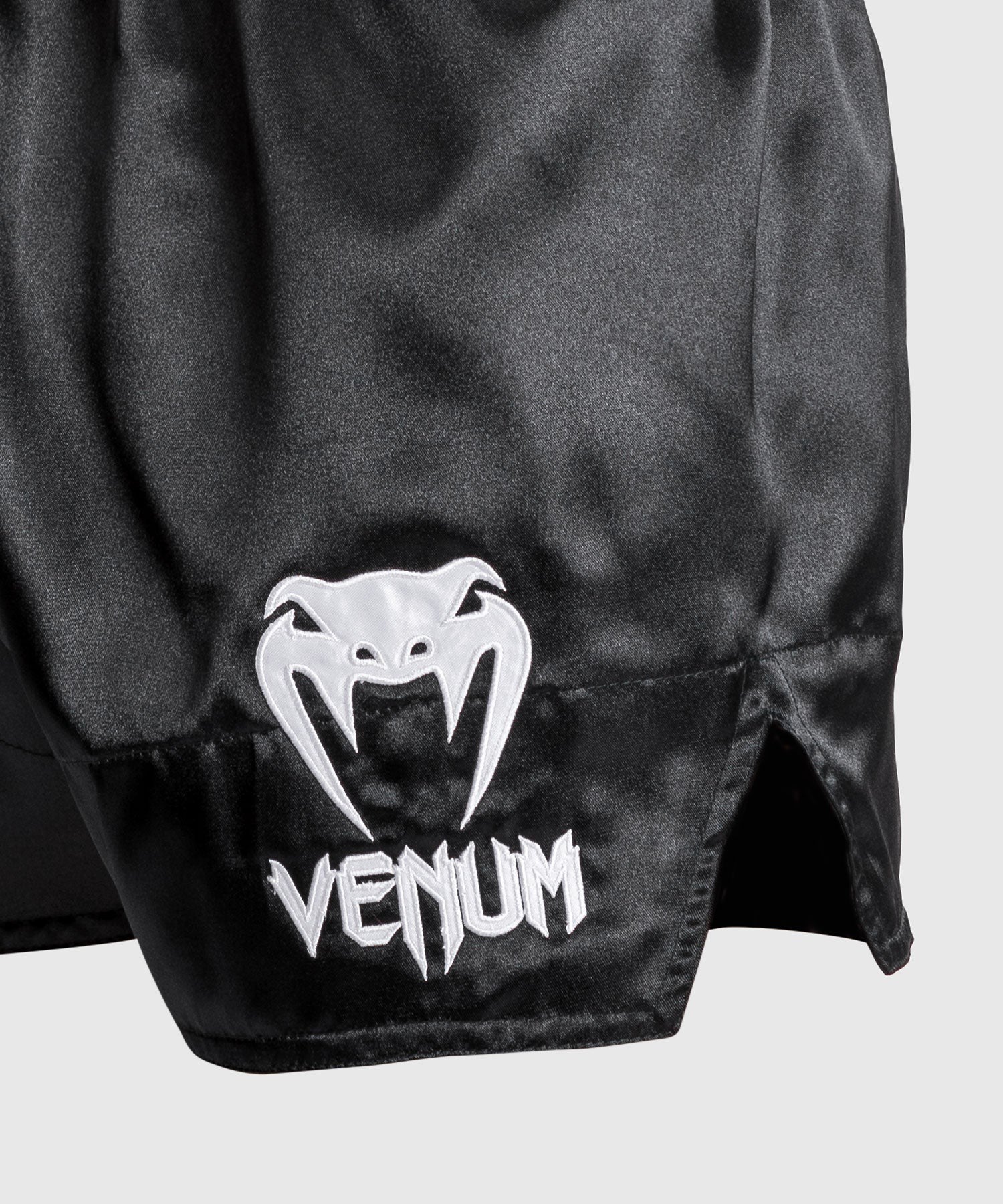 Venum Spodenki Muay Thai Classic Czarne/Białe