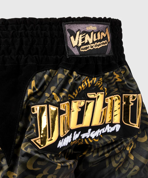 Venum Attack Spodenki do Muay Thai Czarno-Złote