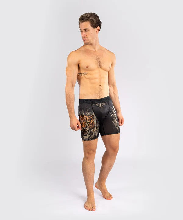 Venum Spodenki Vale Tudo Tiger Black/Neon Orange