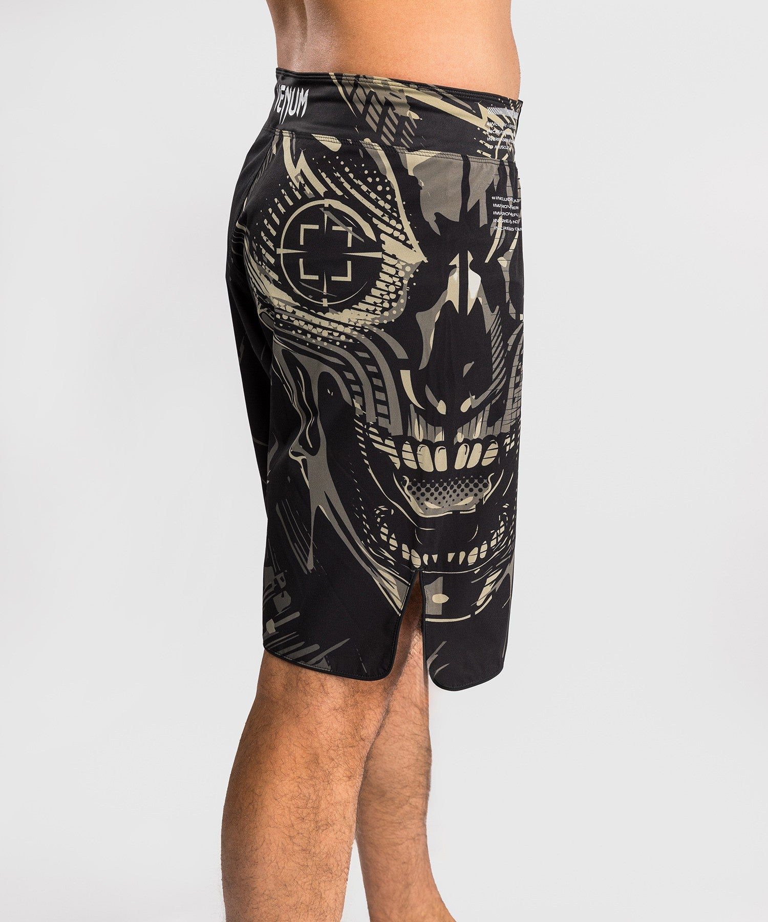 Venum Spodenki MMA Invader Czarne/Piaskowe