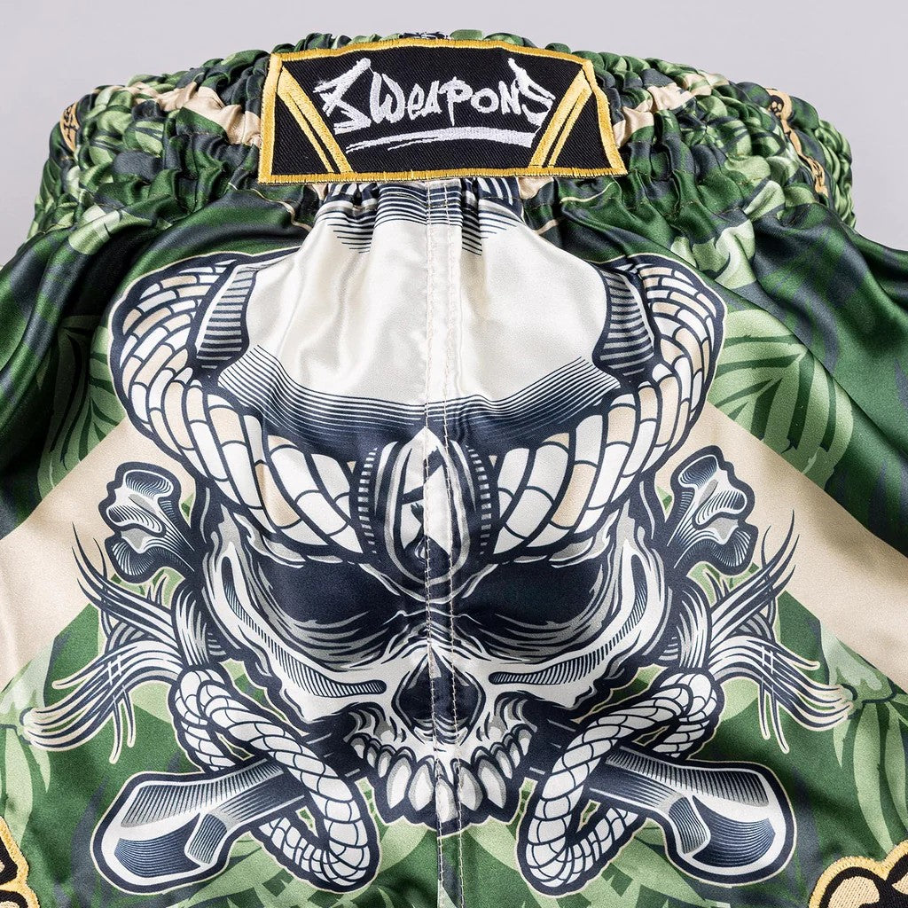 8 Weapons Spodenki Muay Thai Bone Island