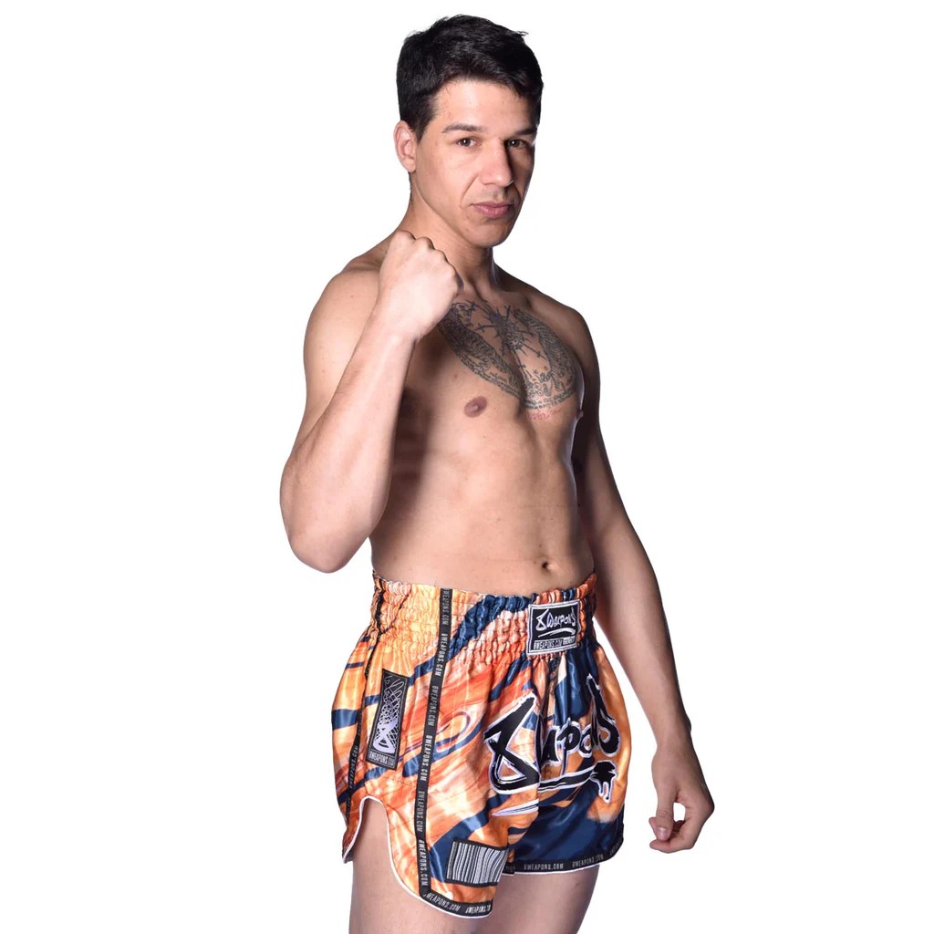 8 Weapons Spodenki Muay Thai Vivo Magma