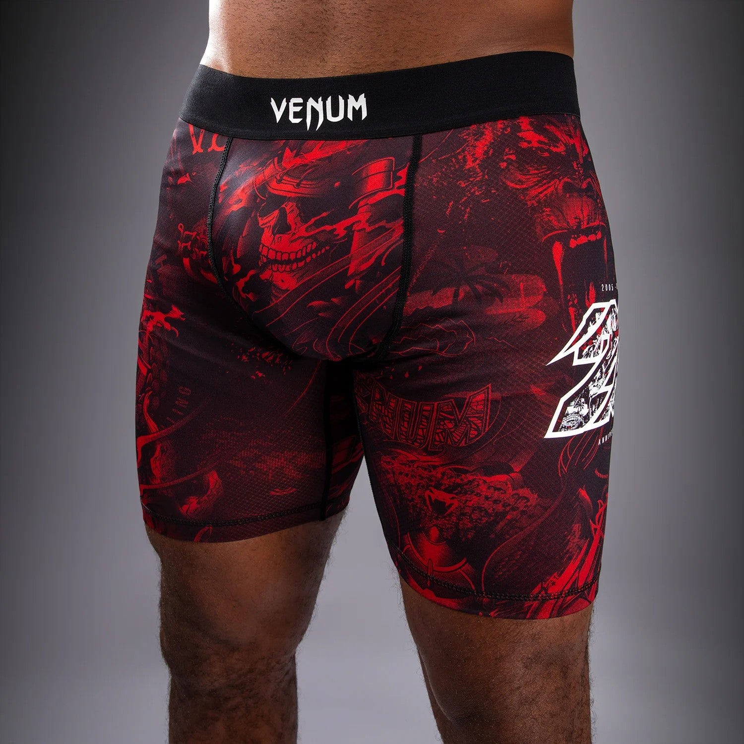 Venum Spodenki Vale Tudo 20th Anniversary Czarne/Czerwone