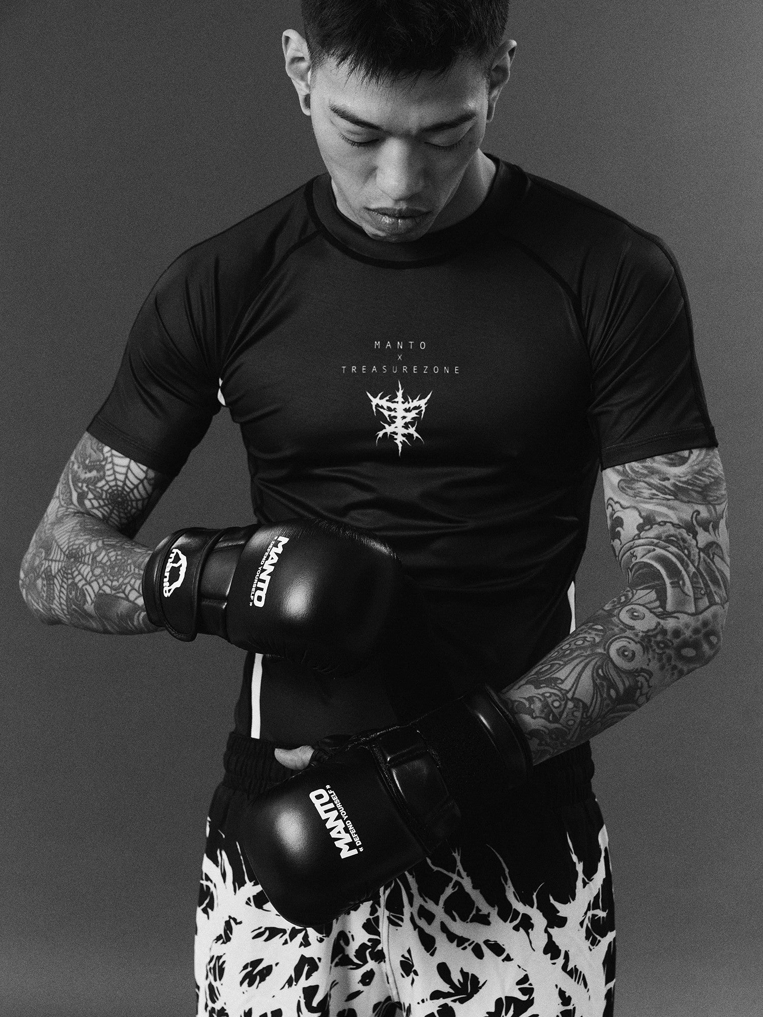 MANTO Rashguard Krótki Rękaw TREASURE ZONE Czarny