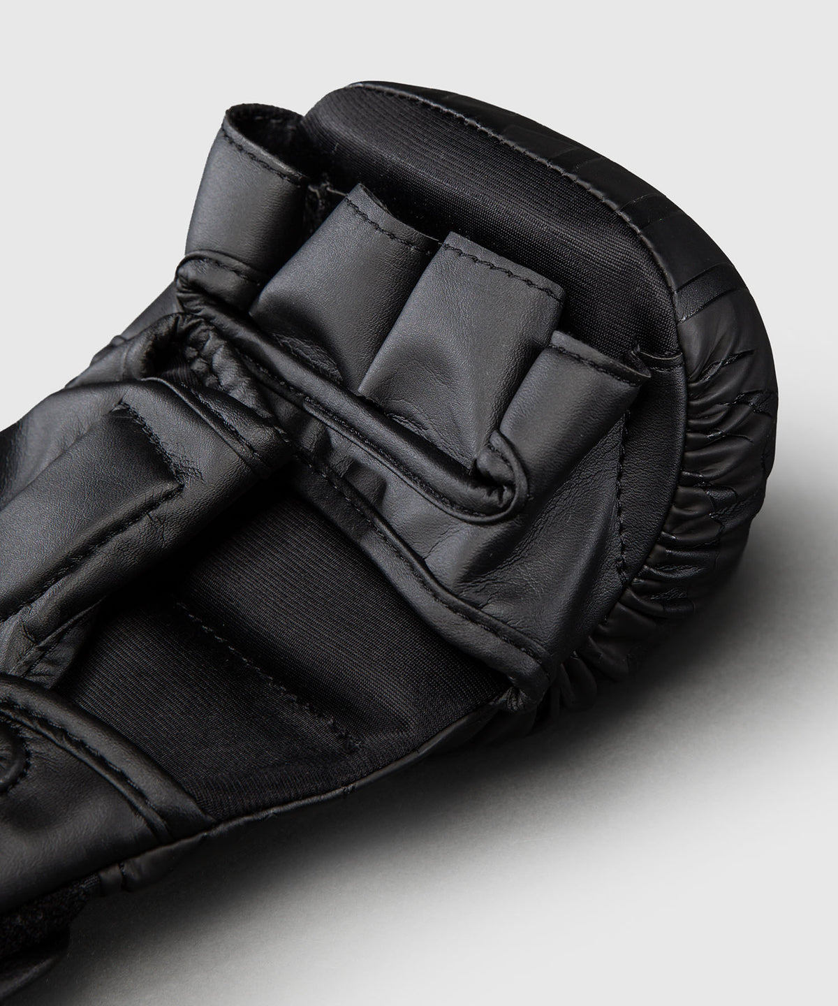 Venum Rękawice sparingowe do MMA Contender 1.5 XT 3D Czarne