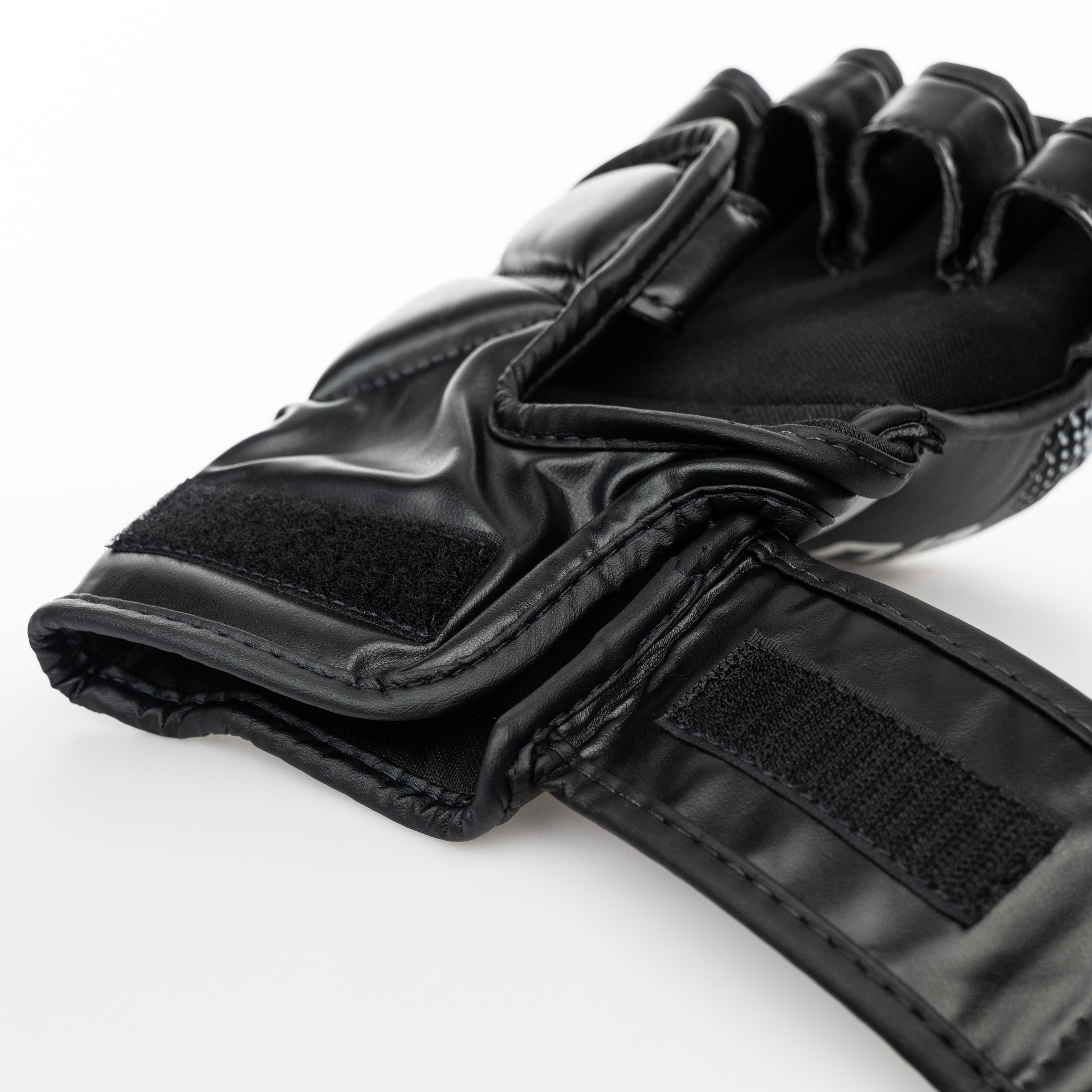 StormCloud Rękawice do MMA Bolt 3.0 Sparingowe Czarne/Białe
