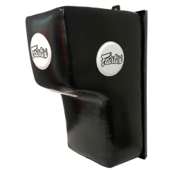 Fairtex Tarcza Ścienna z Daszkiem UC1 Czarna - sklep MMAniak.pl