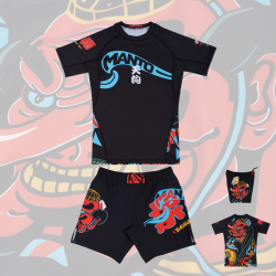 MANTO Zestaw spodenki MMA + Rashguard Krótki Rękaw TENGU | sklep MMAniak.pl