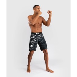 Czarne Spodenki MMA Venum UFC Fusion Long Fit | sklep MMAniak.pl