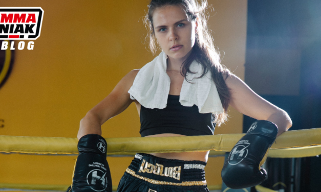 Damski fightwear – czyli w co kobieta może ubrać się na trening