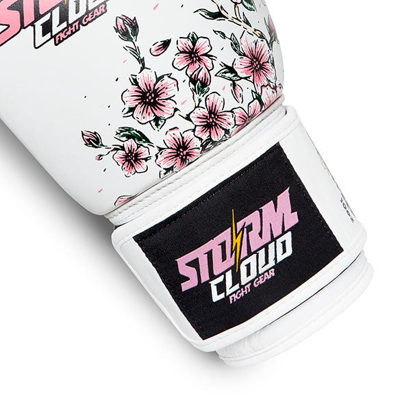 StormCloud Rękawice do Muay Thai ze skóry naturalnej Blizzard Sakura Białe