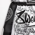 8 Weapons Spodenki Muay Thai Sak Yant Tigers Białe