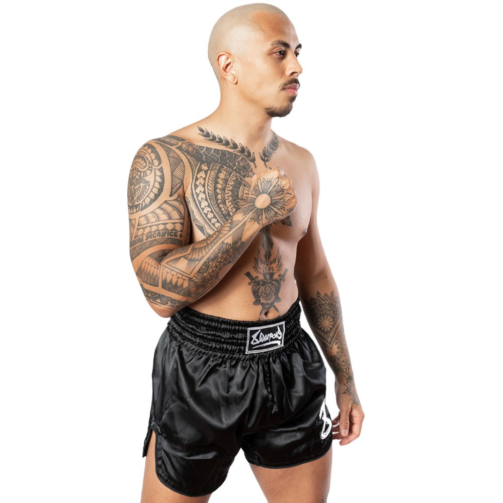 8 Weapons Spodenki Muay Thai Strike Czarne/Białe