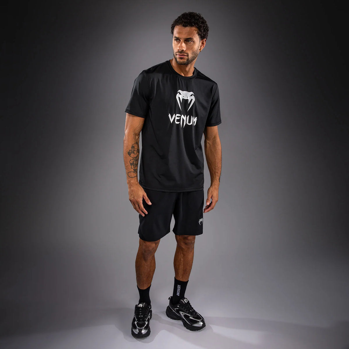 Venum Koszulka Treningowa Classic Dry Tech Czarna/Srebrna