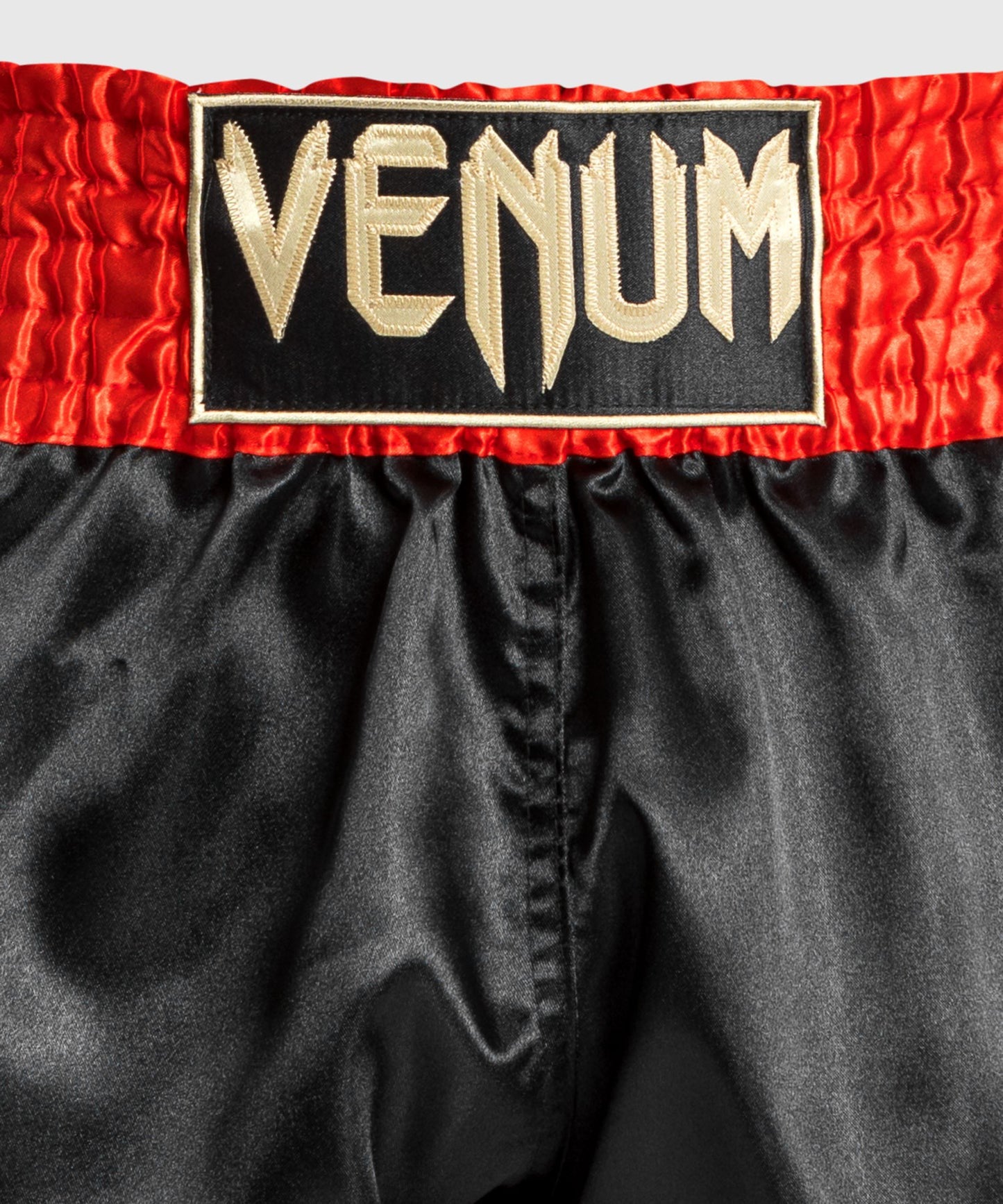 Venum Spodenki Muay Thai Classic Czarne/Czerwone/Złote