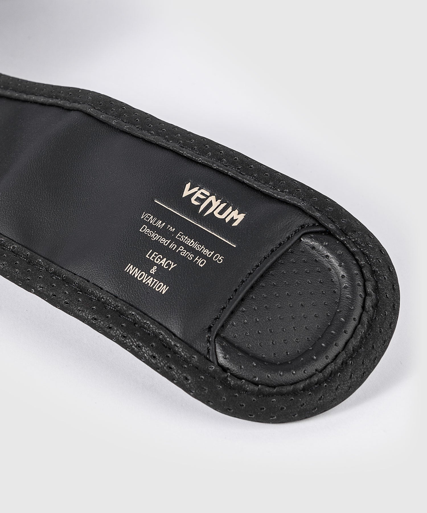 Venum Rękawice sparingowe do MMA Impact Evo Black/Black