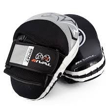 Rival Tarcze Bokserskie Łapy Trenera RPM7 Fitness Plus Czarne/Srebrne