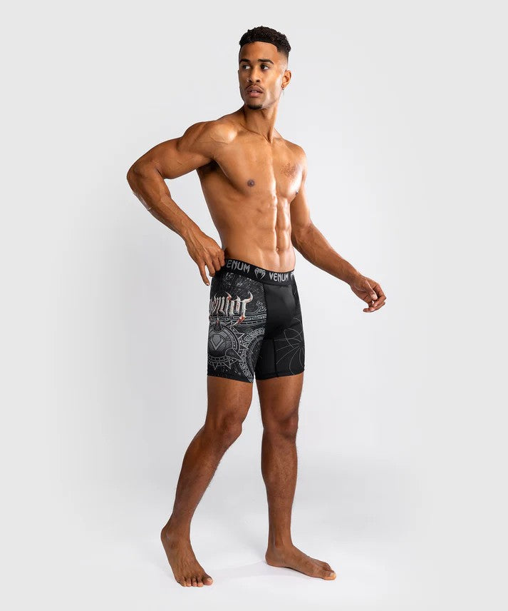 Venum Spodenki Vale Tudo Gladiator 5.0 Czarno-srebrne