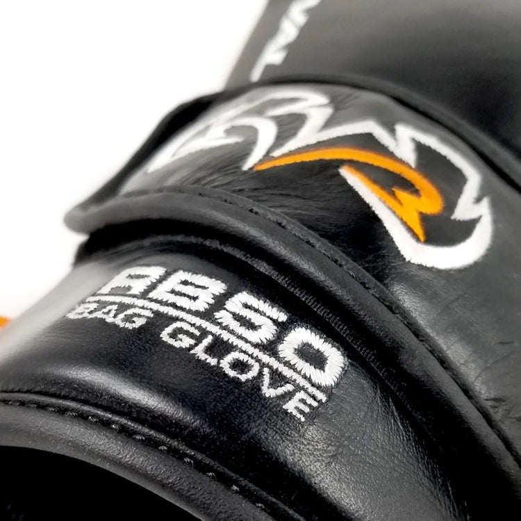Rival Rękawice Bokserskie Przyrządowe RB50 Intelli-Shock Czarne
