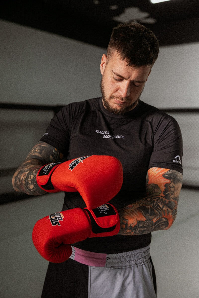 StormCloud Rękawice Muay Thai Blizzard Classic Czerwone