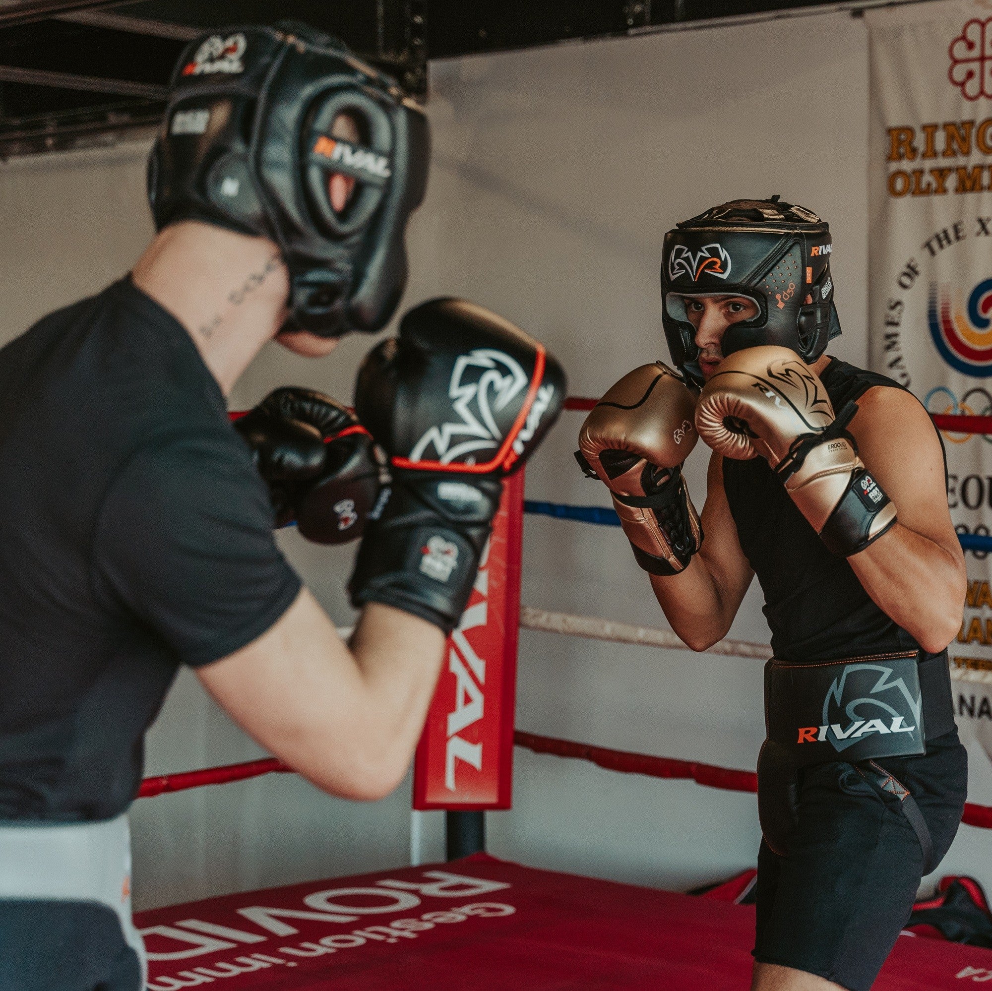 Rival Rękawice bokserskie RS1 2.0 Ultra Sparring Złote