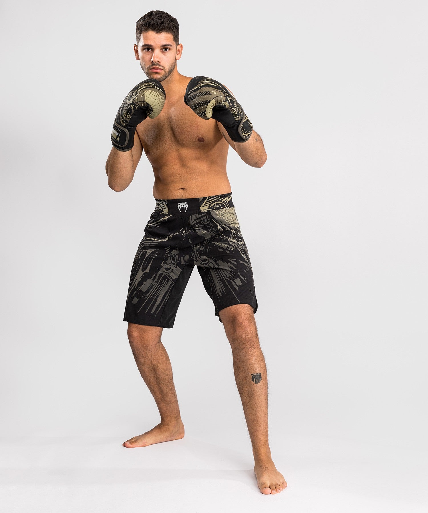 Venum Spodenki MMA Invader Czarne/Piaskowe