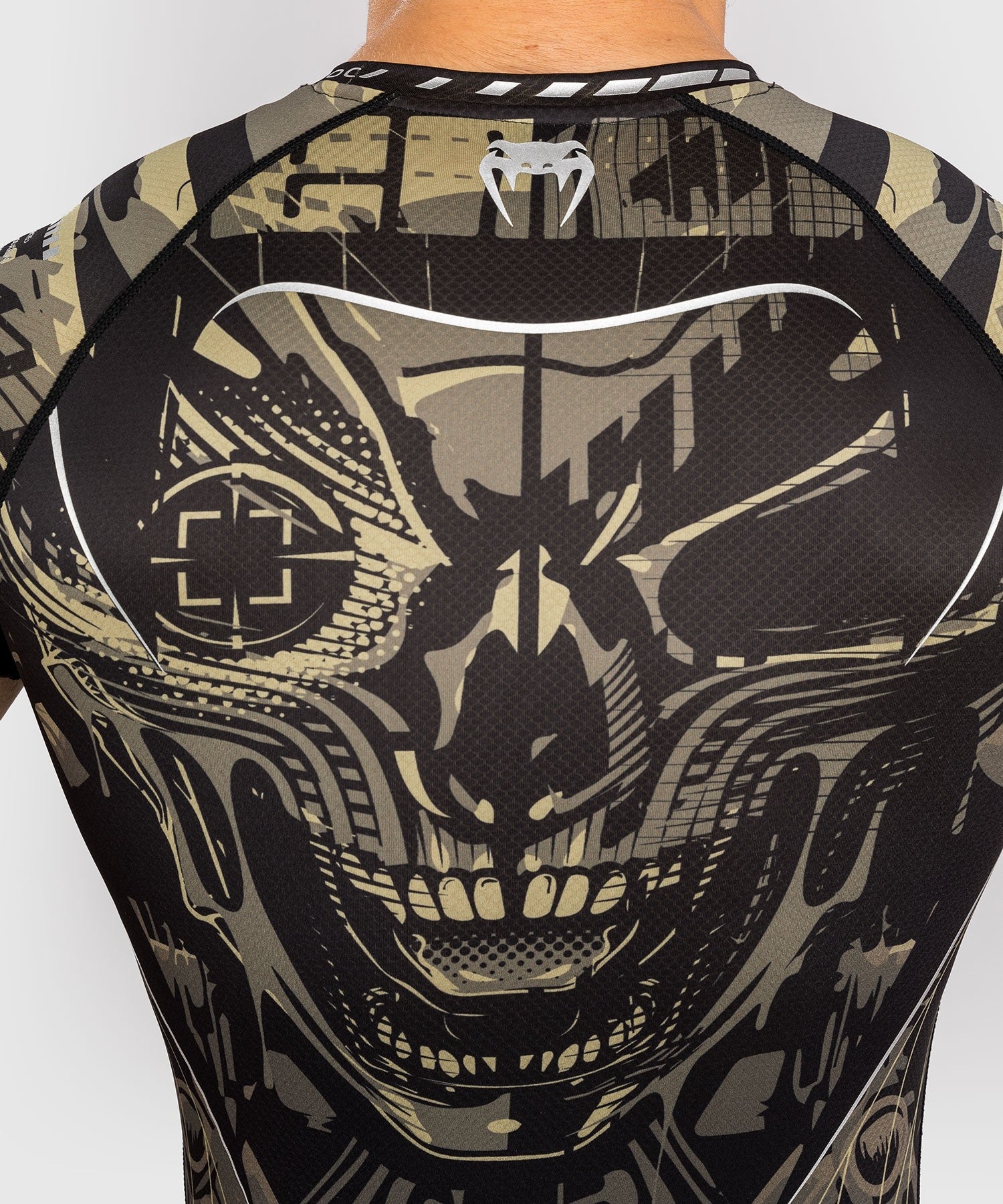Venum Rashguard Męski Invader Krótki Rękaw Czarny/Piaskowy