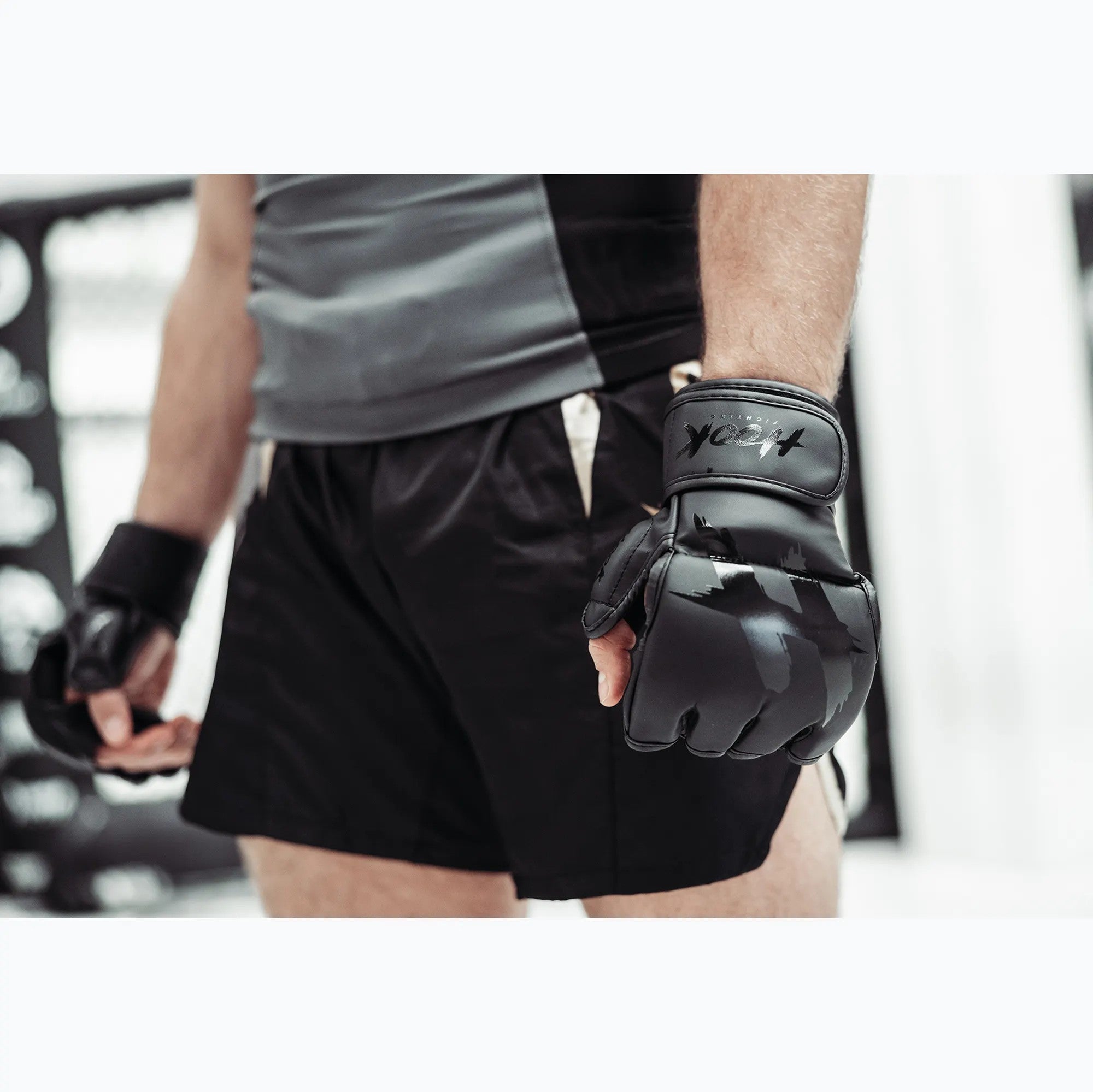 HOOK FIGHTING Rękawice do MMA Ready To Fight Czarne 4oz