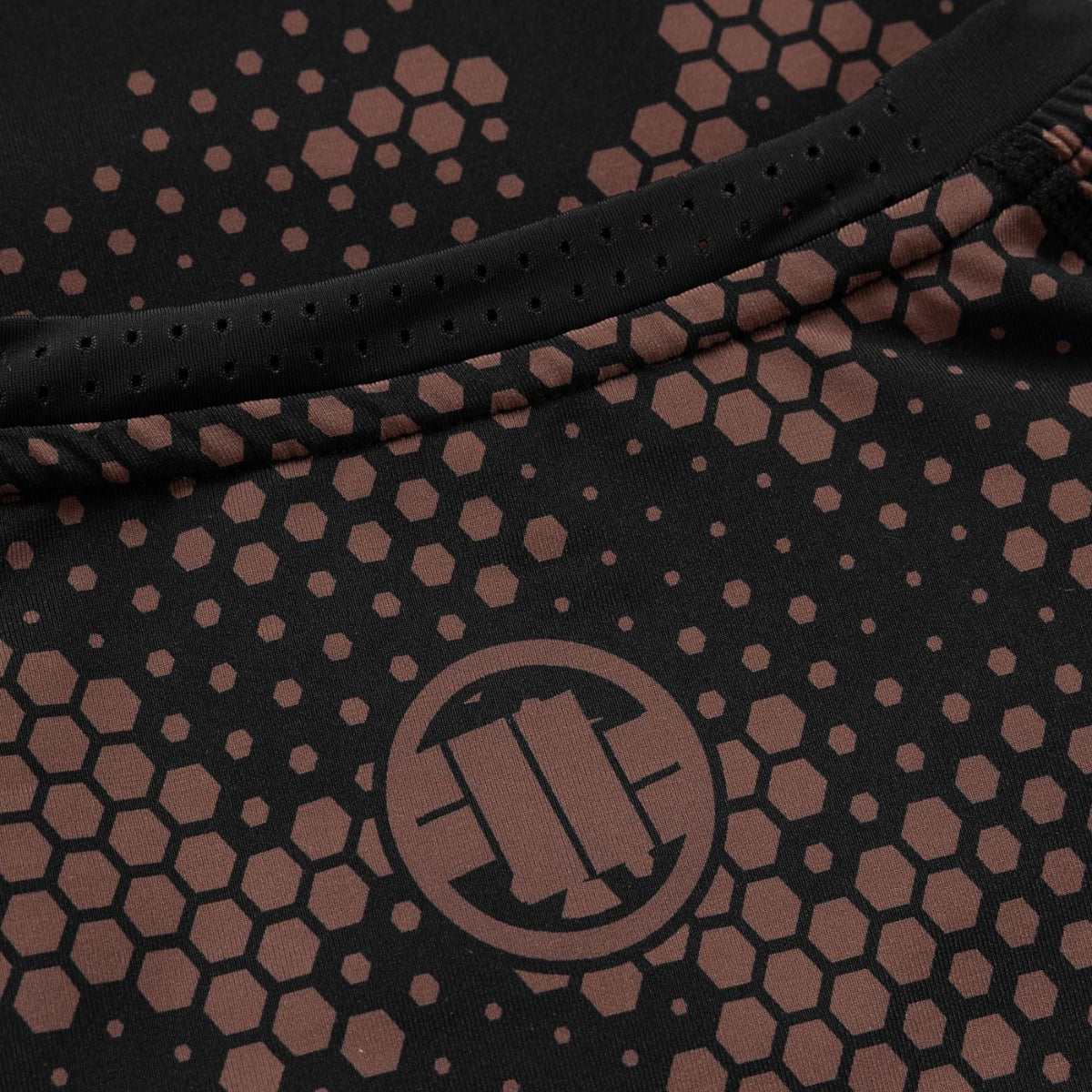 Pitbull Rashguard Hex Camo Hilltop Sand Krótki rękaw