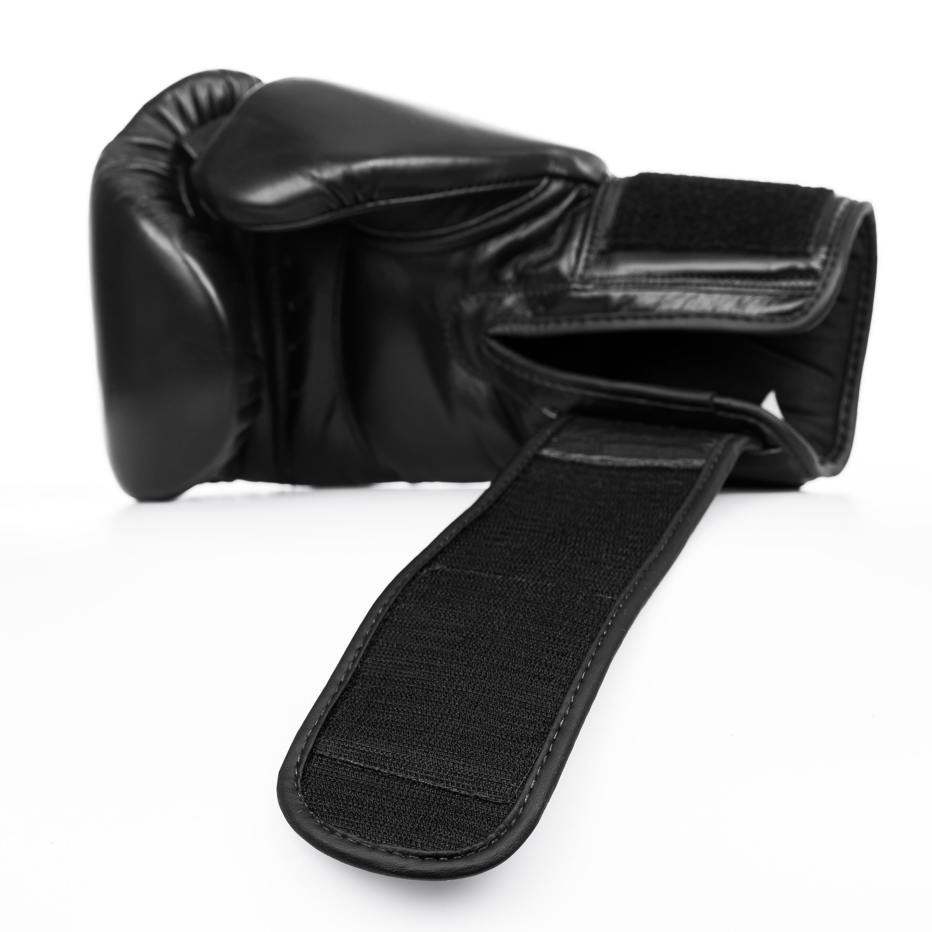 StormCloud Rękawice Muay Thai Blizzard 2.0 Czarne/Czarne